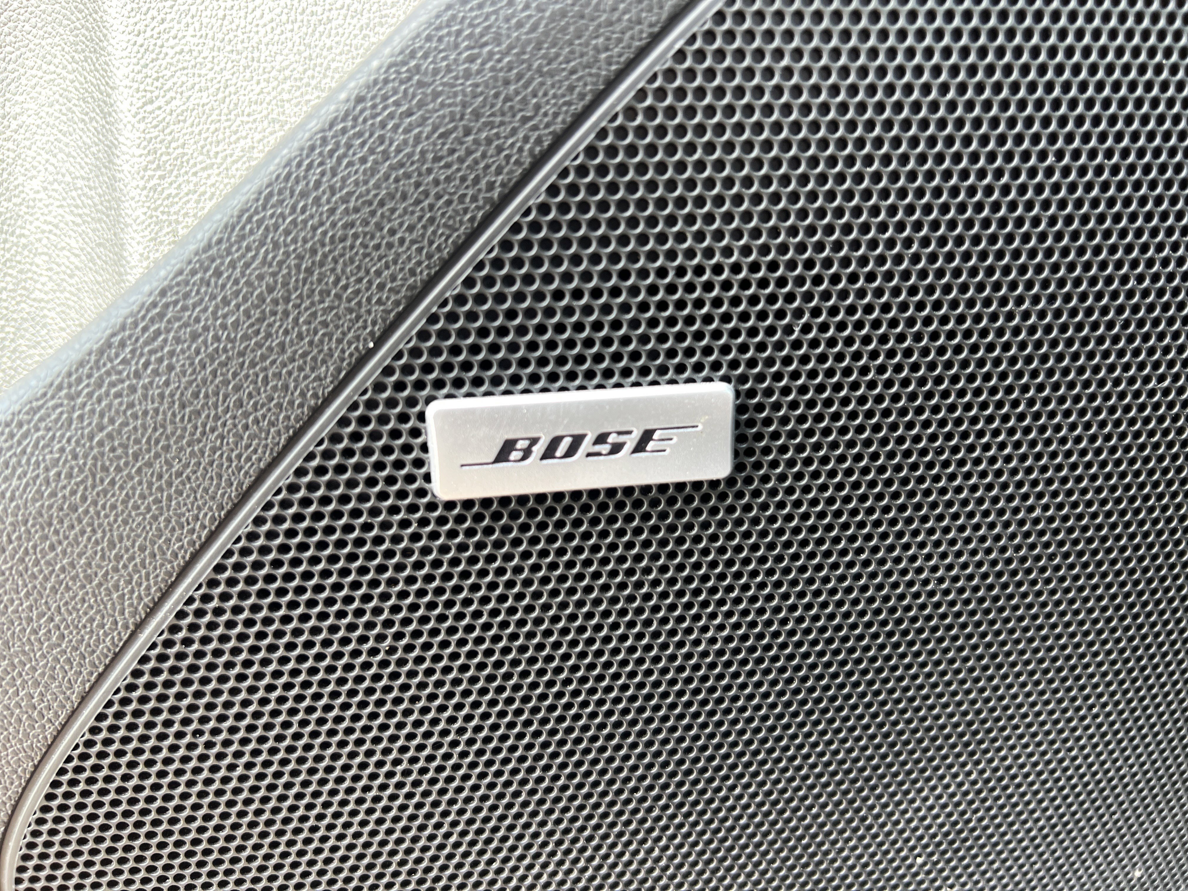 Used 2022 Chevrolet Bolt LT w/ Infotainment Package image 37