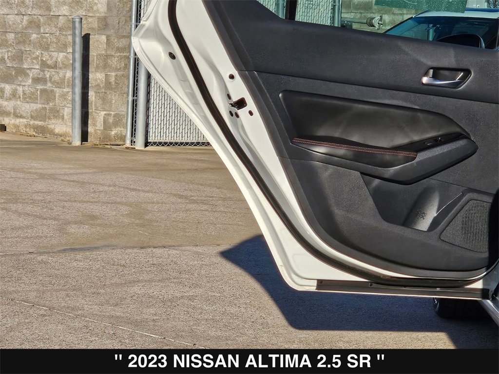 Used 2023 Nissan Altima 2.5 SR image 19