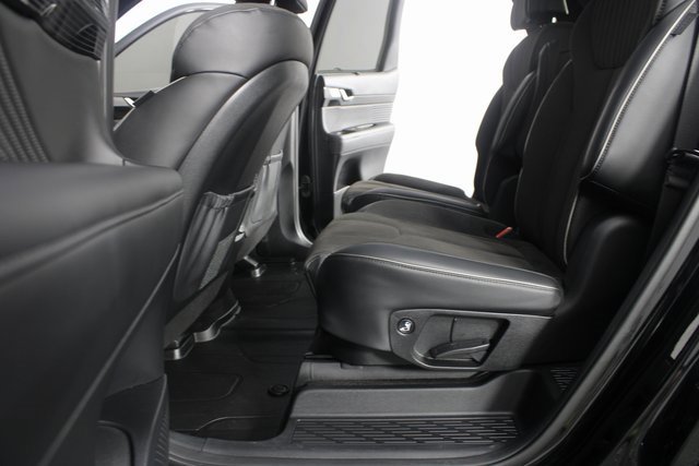 Used 2025 Hyundai Palisade Calligraphy image 22