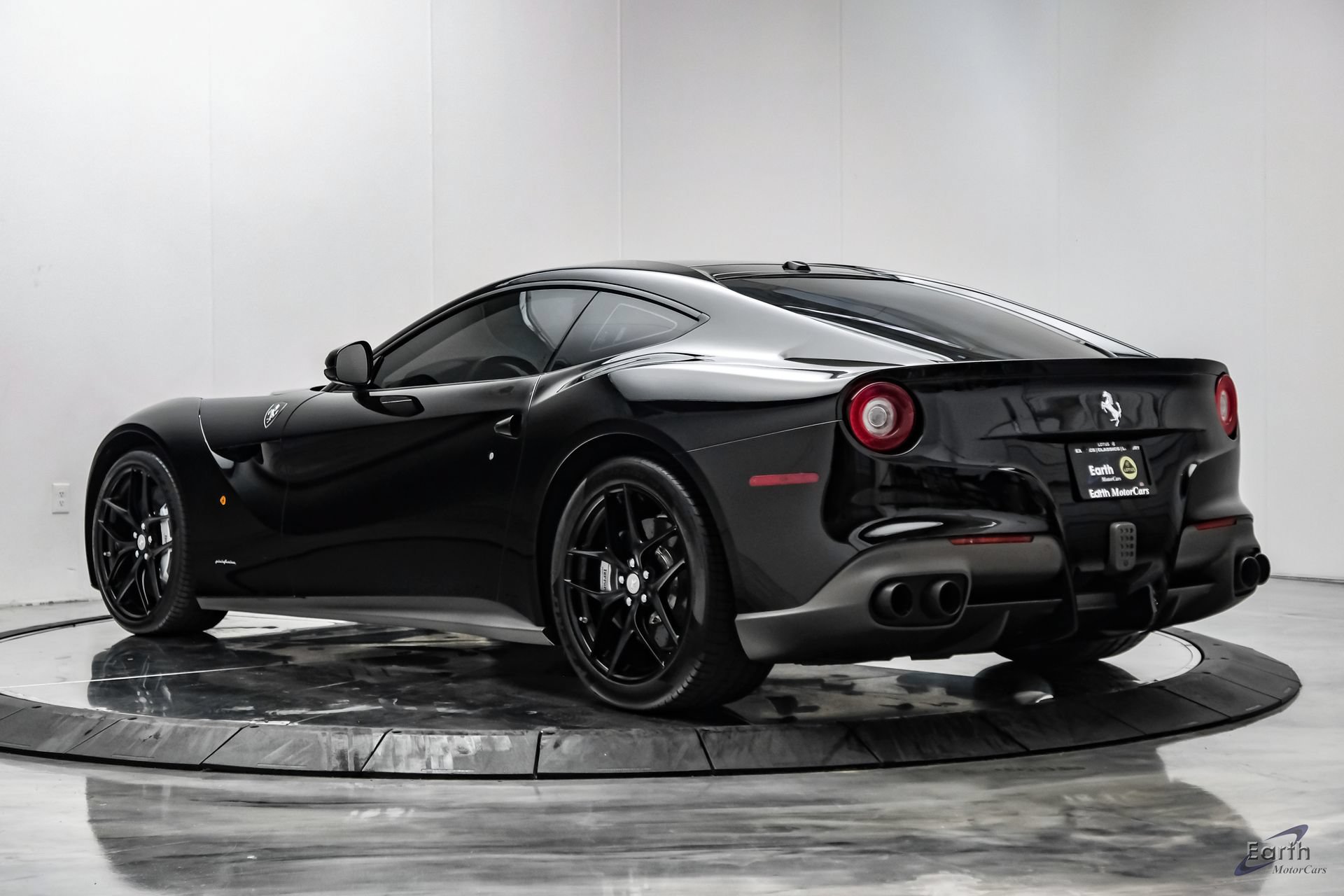 Used 2017 Ferrari F12 Berlinetta RWD image 12