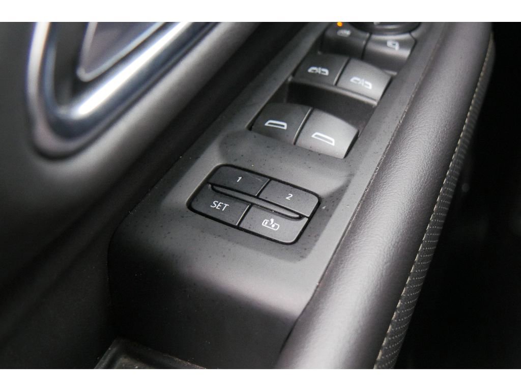 Used 2022 GMC Yukon SLT image 28