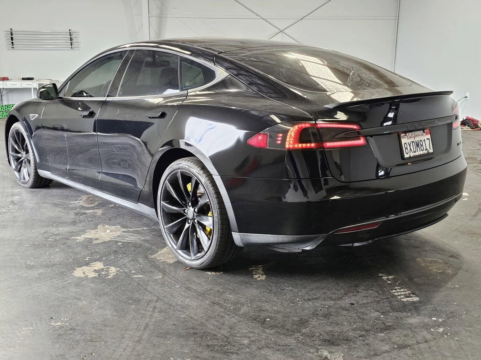 Used 2013 Tesla Model S Performance RWD image 2