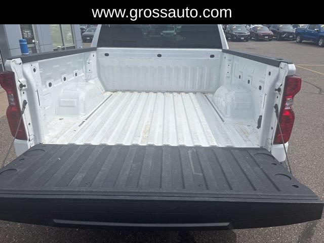 Used 2023 Chevrolet Silverado 1500 LT AWD/4WD image 9