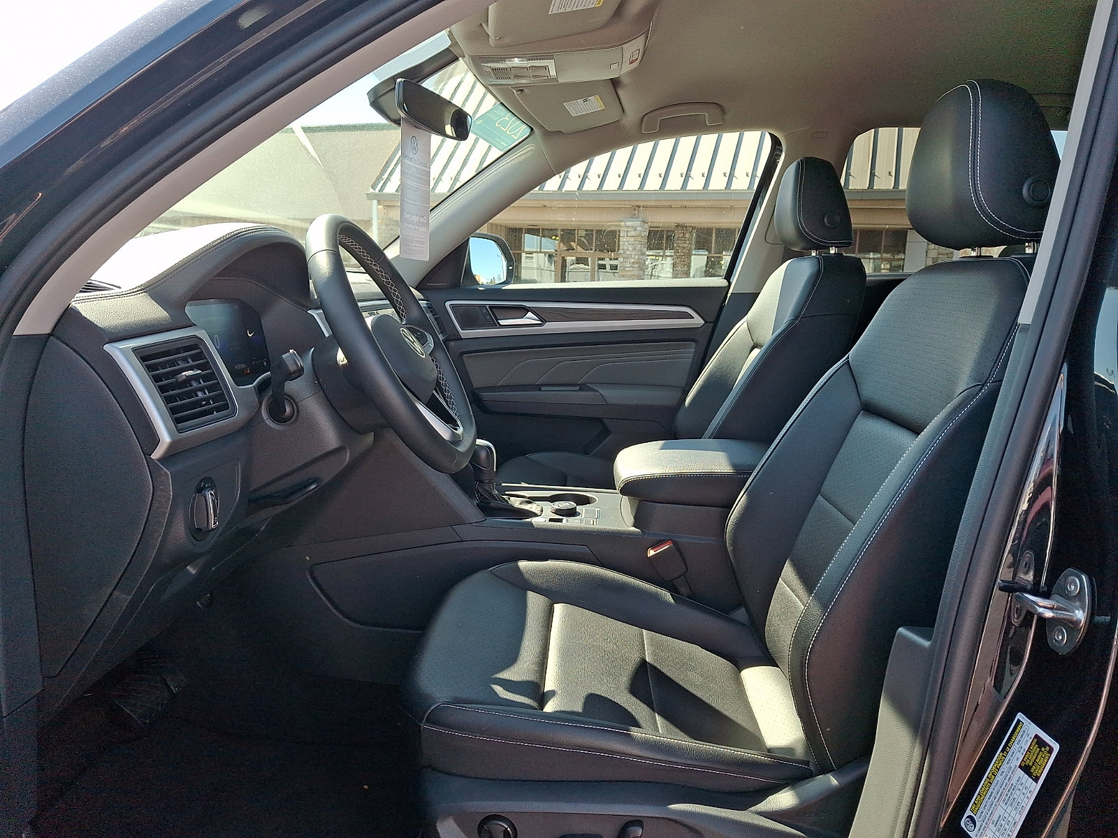 Certified 2023 Volkswagen Atlas SE image 14