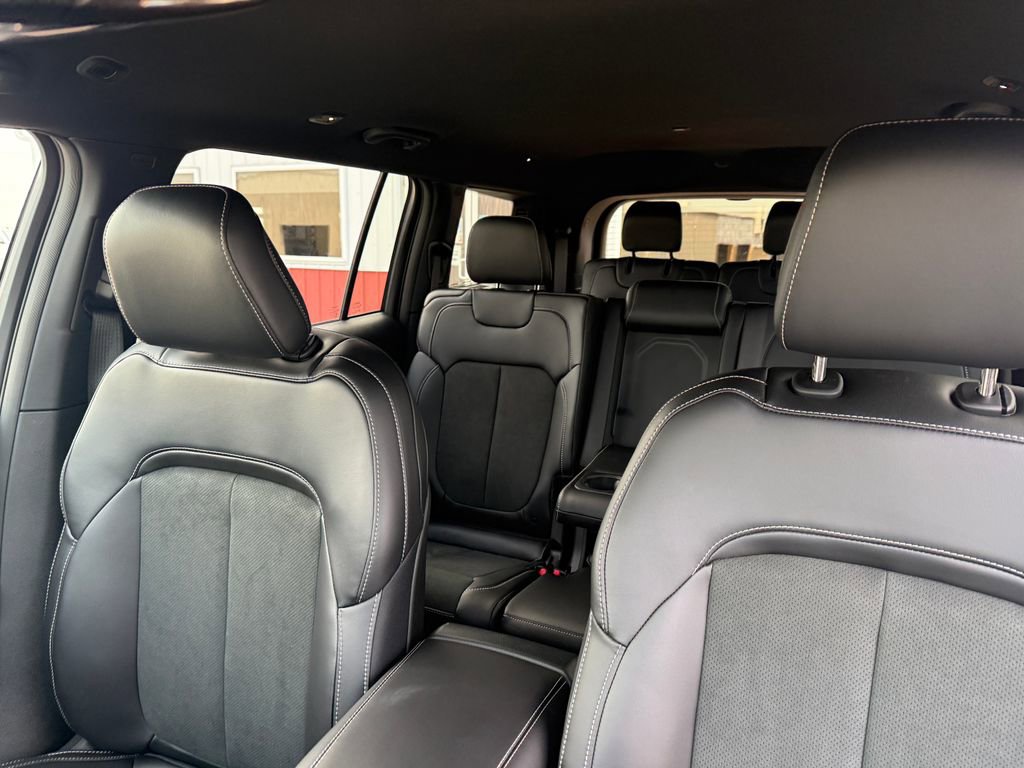 New 2026 Jeep Grand Cherokee L 4WD image 36
