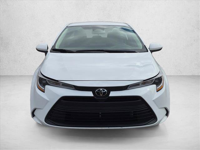 Used 2025 Toyota Corolla LE FWD image 2