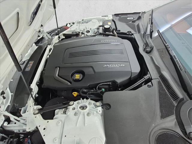 Used 2021 Jaguar F-TYPE Coupe RWD image 22