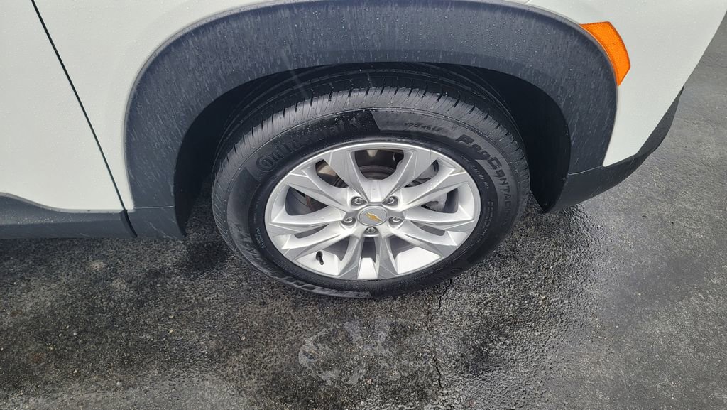 Used 2023 Chevrolet TrailBlazer LS FWD image 15