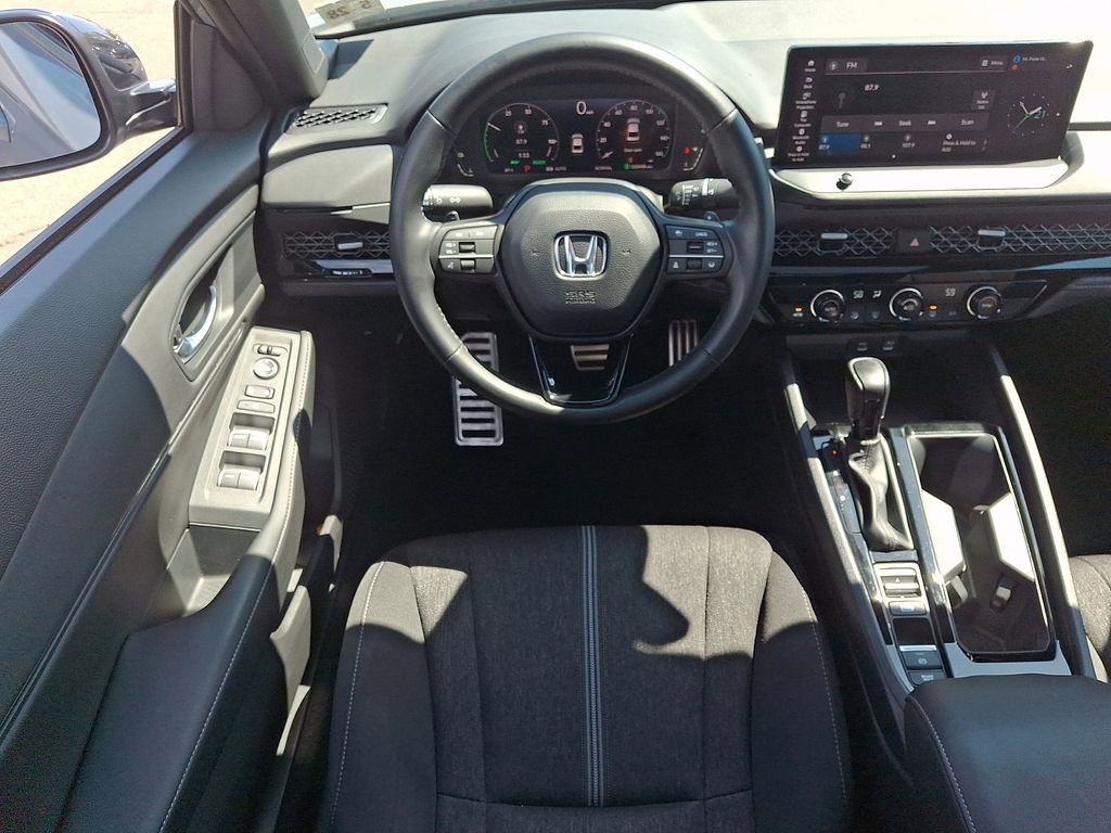 Used 2023 Honda Accord Sport image 11