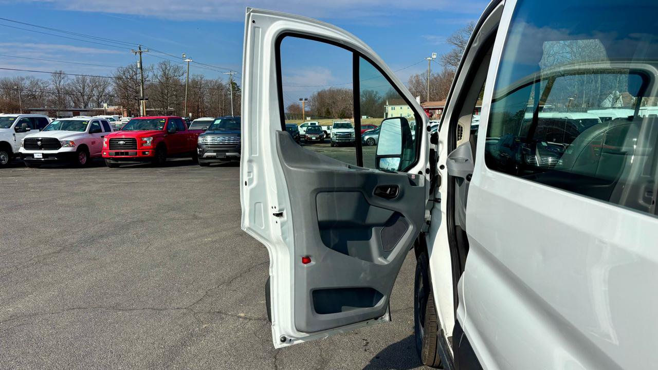 Used 2019 Ford Transit 350 XL RWD image 9