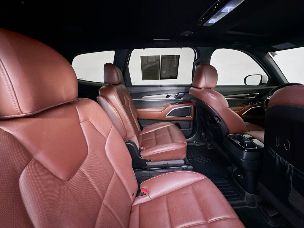 Used 2024 Kia Telluride EX w/ EX Captain's Chair Package image 31