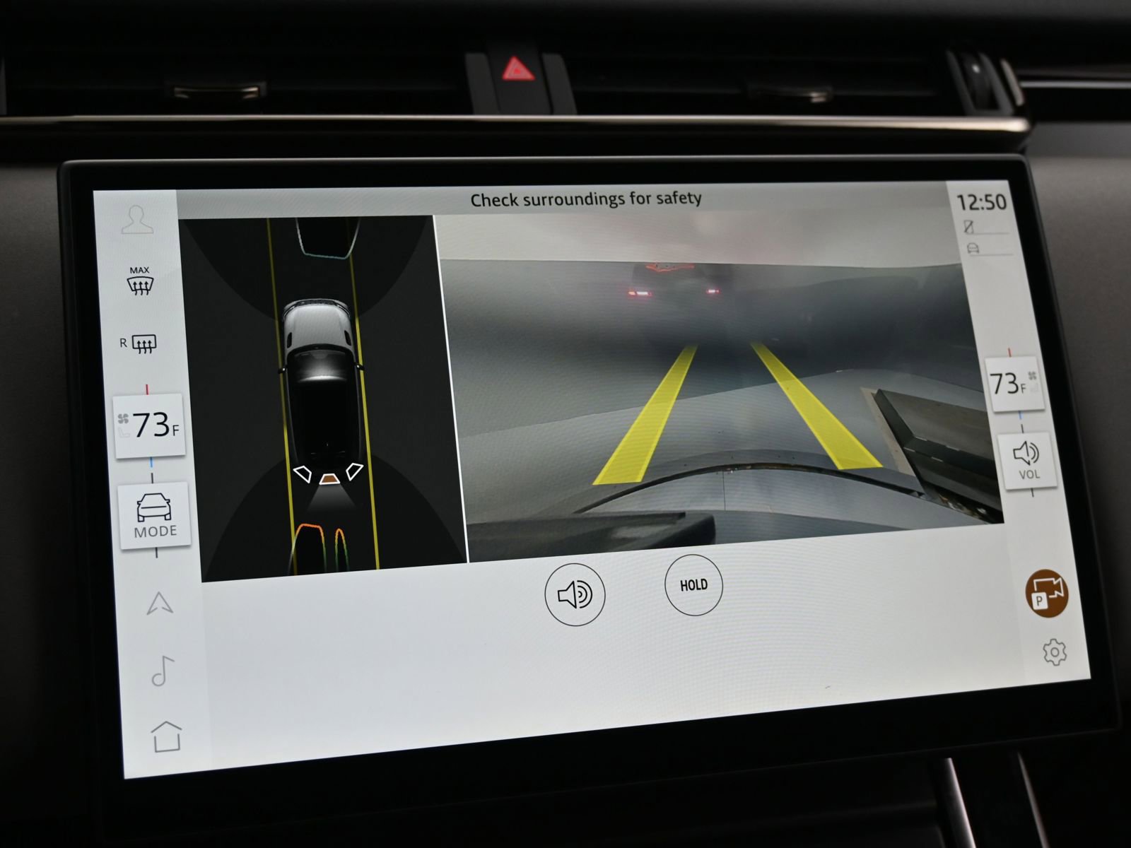 New 2025 Land Rover Range Rover Velar Dynamic SE image 15