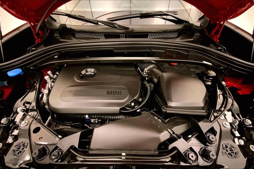 Certified 2025 MINI Cooper Countryman S w/ Comfort Package Max image 9