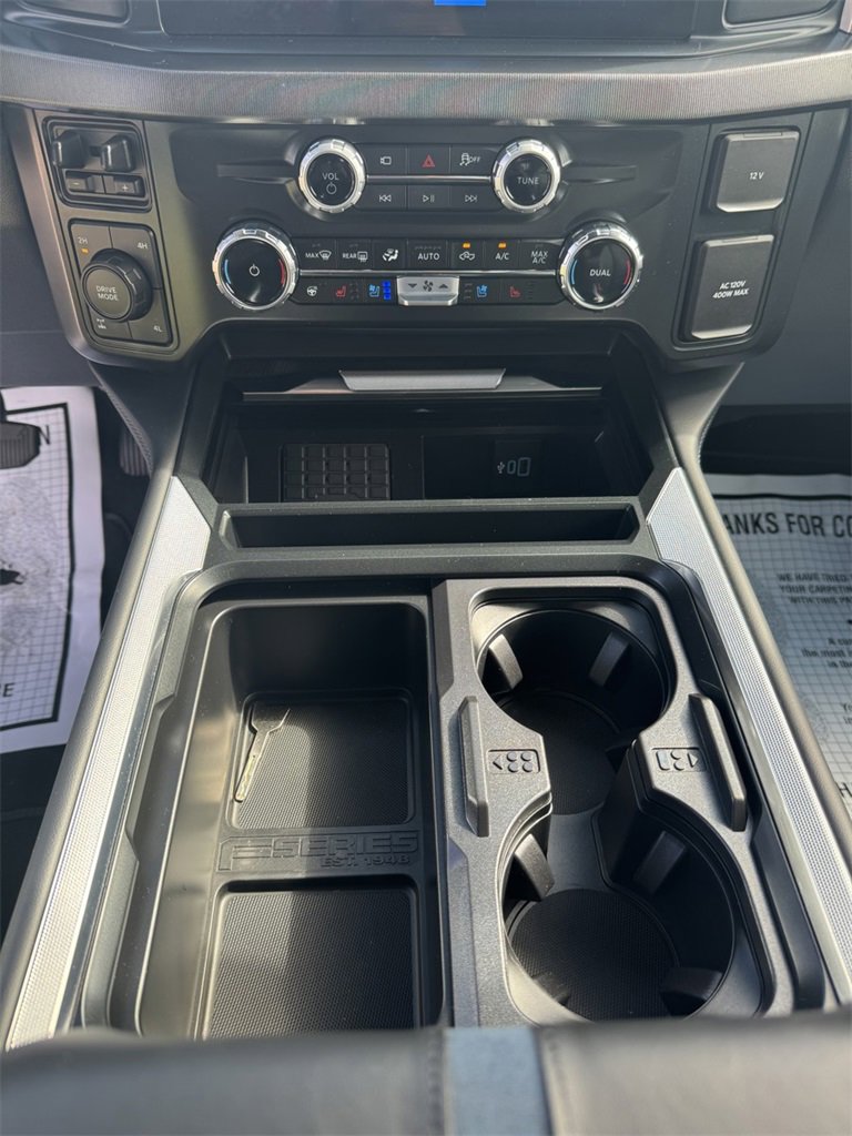 Used 2025 Ford F350 Platinum w/ FX4 Off-Road Package image 15