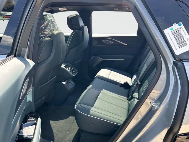 Used 2026 Cadillac Lyriq Signature Sport w/ Nappa Leather Package AWD/4WD image 11