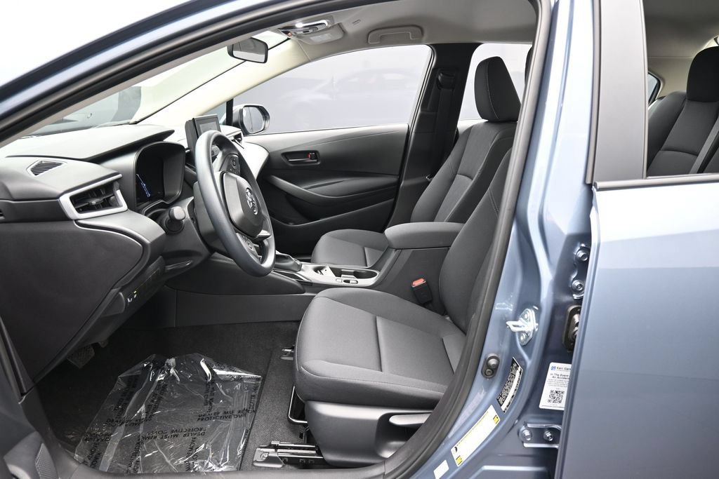 Used 2026 Toyota Corolla LE w/ LE Premium Package FWD image 20