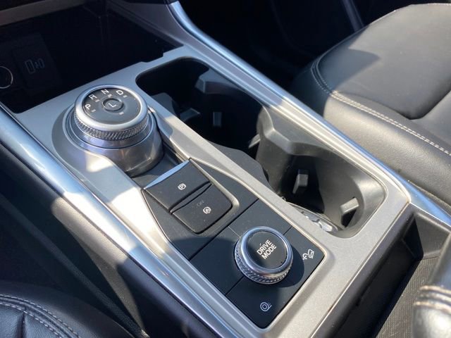 Used 2023 Ford Explorer XLT image 14