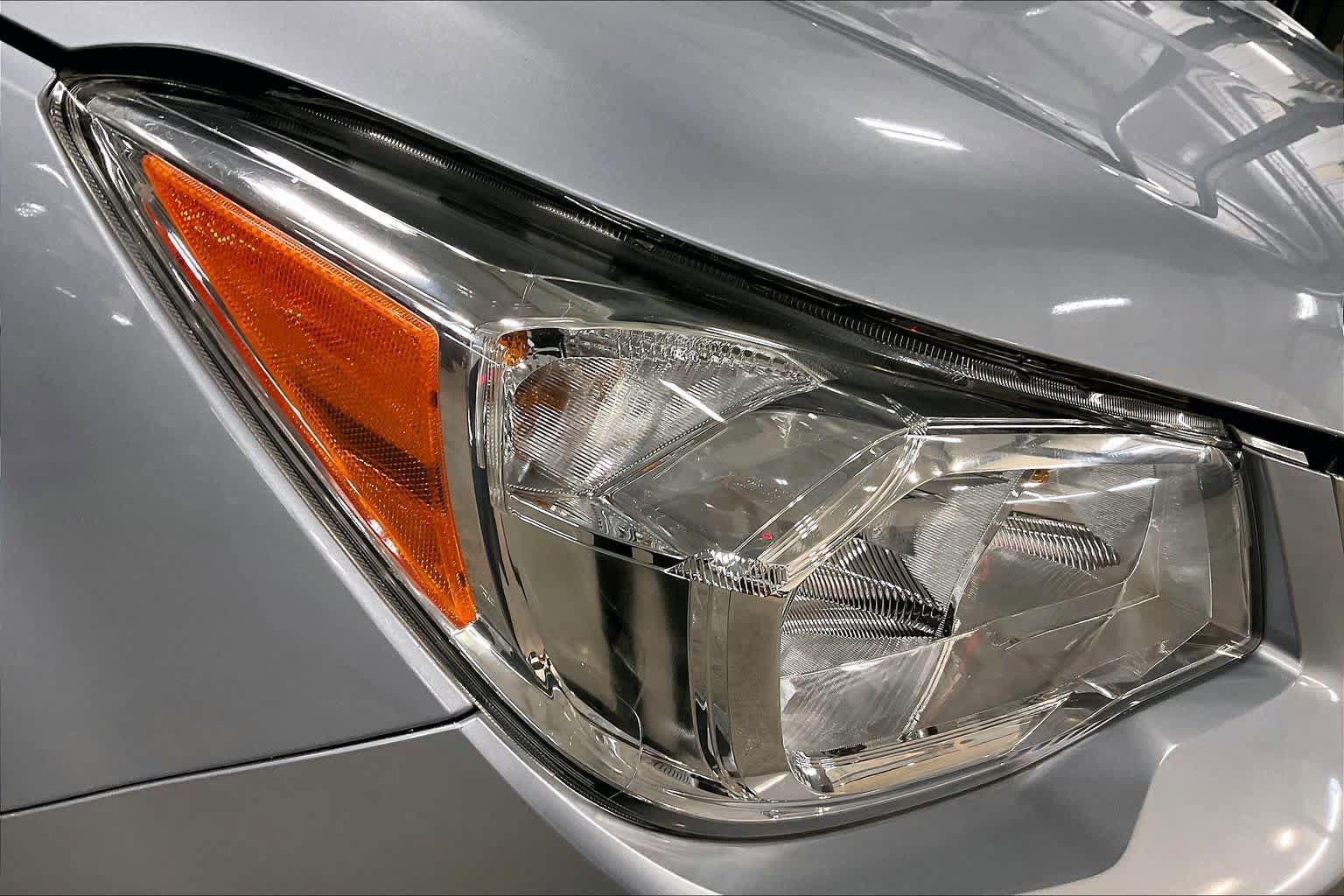 Used 2015 Subaru Forester 2.5i w/ Alloy Wheel Package AWD/4WD image 27