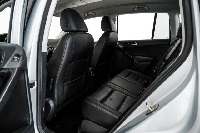 Used 2013 Volkswagen Tiguan SE AWD/4WD image 32