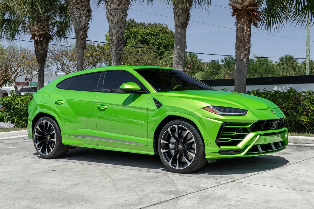 Used 2022 Lamborghini Urus AWD/4WD image 10
