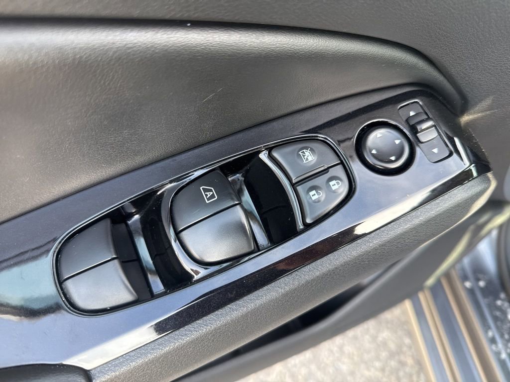 Used 2024 Nissan Altima 2.5 SR FWD image 22