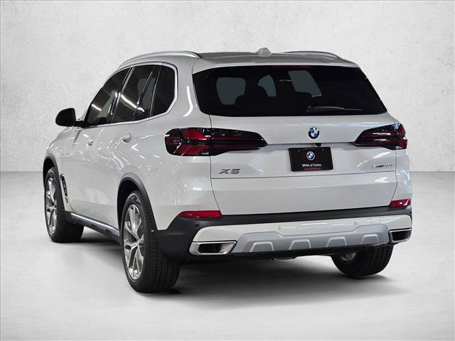 Certified 2026 BMW X5 sDrive40i w/ Parking Assistance Package RWD image 7