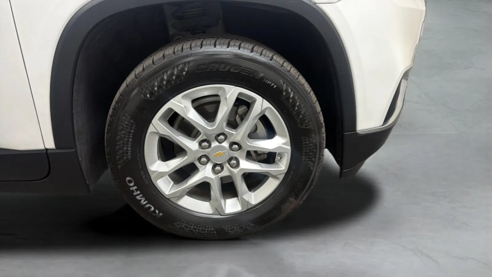 Used 2019 Chevrolet Traverse LT FWD image 26