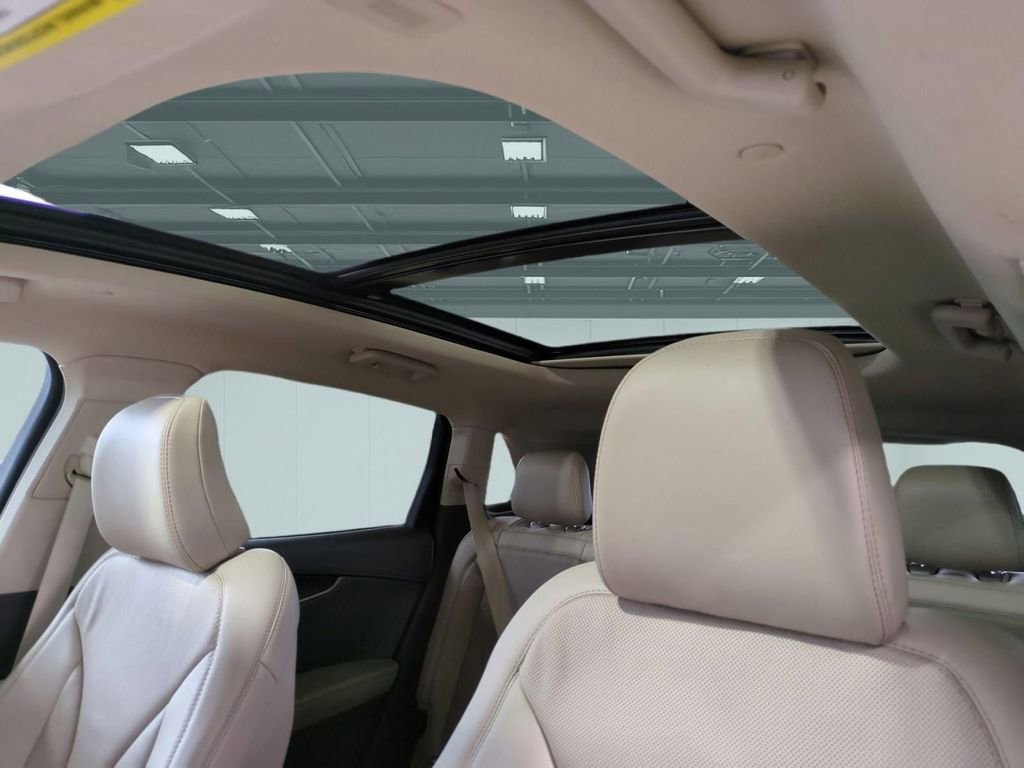 Certified 2023 Lincoln Nautilus Reserve image 13