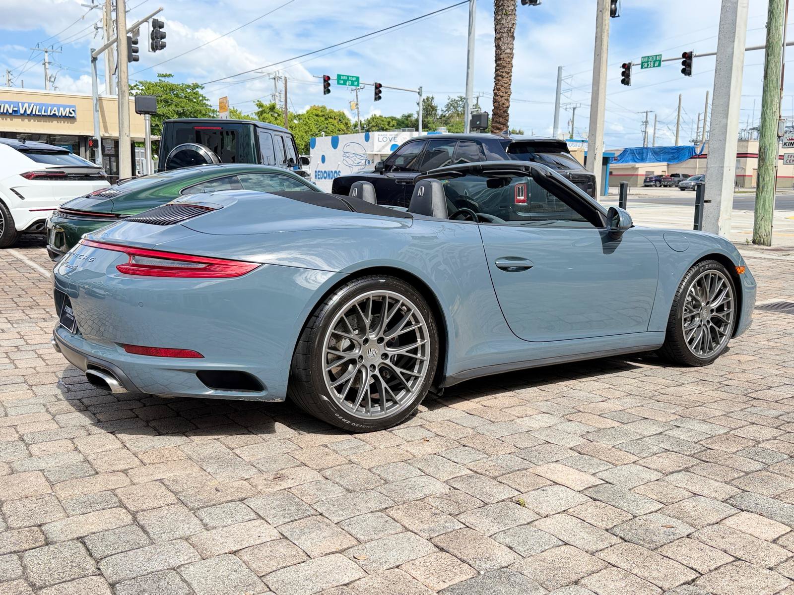 Used 2017 Porsche 911 Carrera 4 AWD/4WD image 13