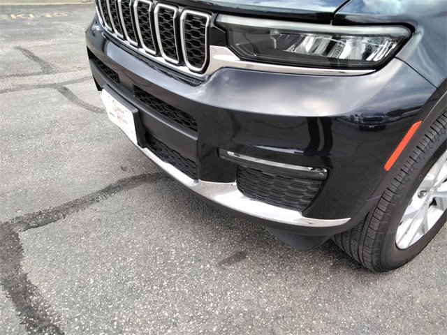 Used 2023 Jeep Grand Cherokee L Limited w/ Luxury Tech Group II image 14