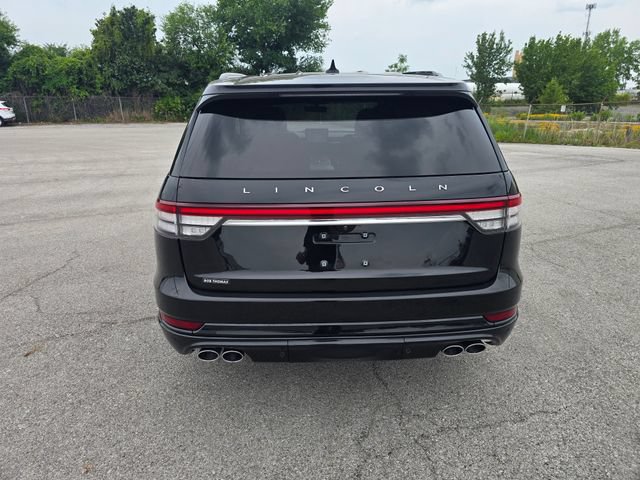 Used 2023 Lincoln Aviator Reserve w/ Equipment Group 201A RWD image 4