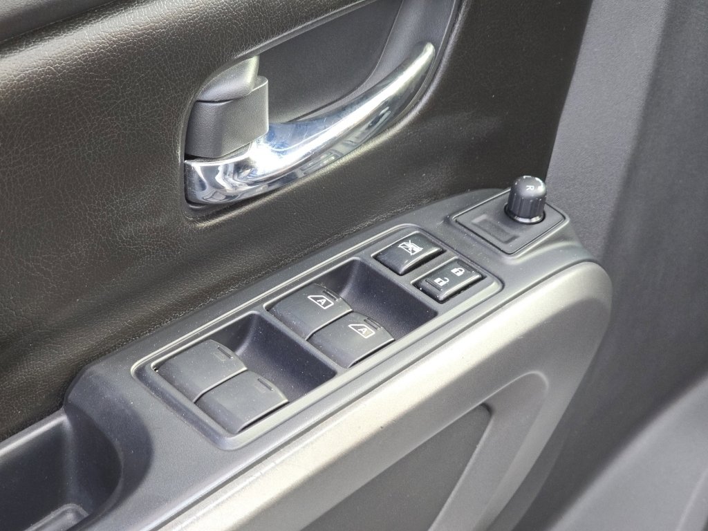 Used 2015 Nissan Titan PRO-4X w/ Pro-4x Luxury Package image 32