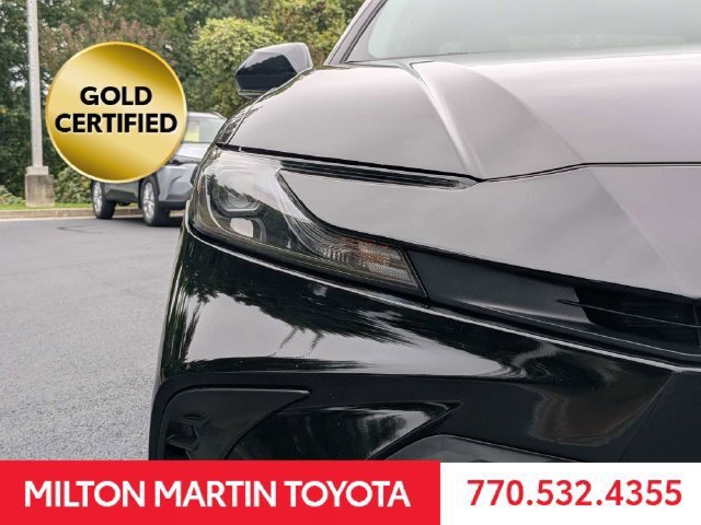 Used 2025 Toyota Camry SE FWD image 11