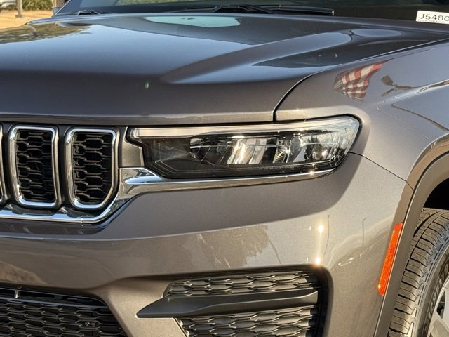 New 2025 Jeep Grand Cherokee Laredo X image 11