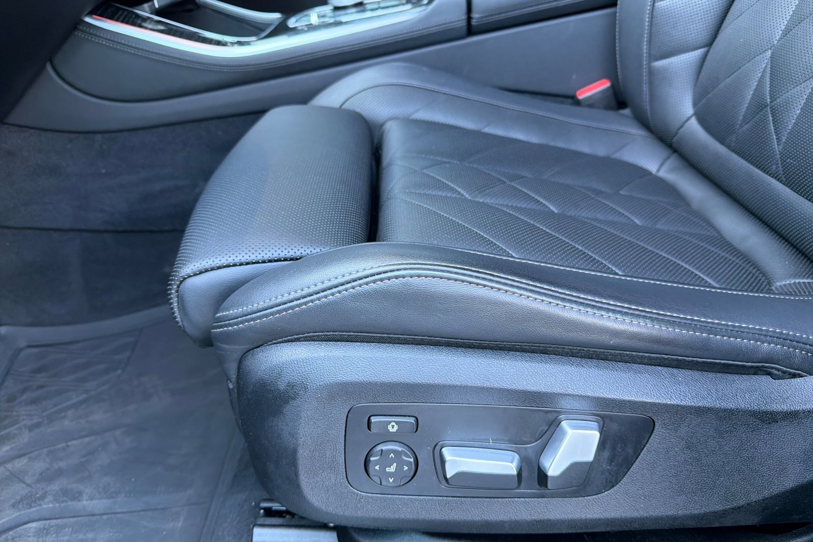 Certified 2024 BMW X5 xDrive40i w/ M Sport Package image 14