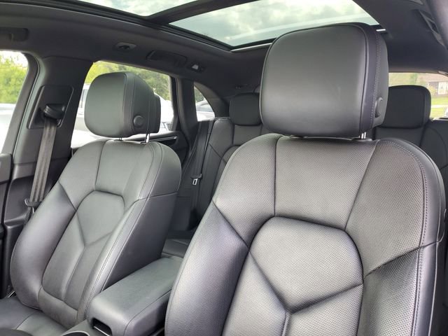 Used 2019 Porsche Macan AWD/4WD image 17