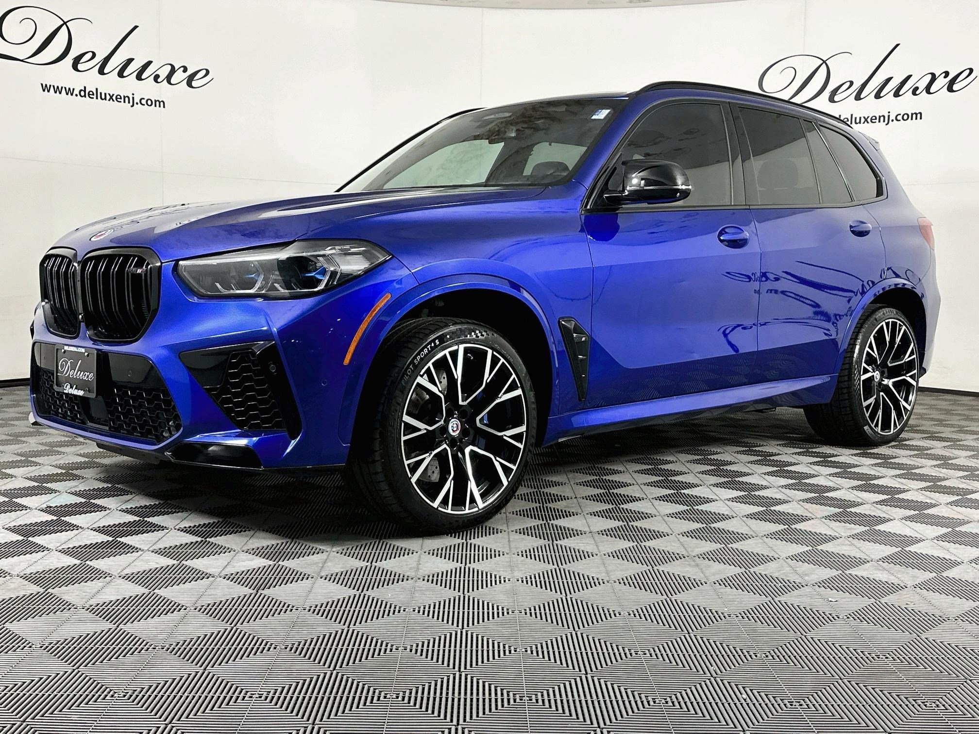 Used 2023 BMW X5 M w/ Competition Package AWD/4WD image 3
