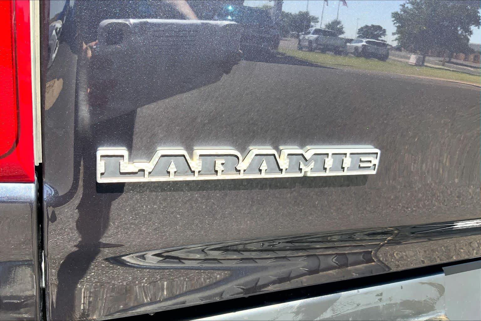 Used 2020 RAM 1500 Laramie w/ Sport Appearance Package AWD/4WD image 31