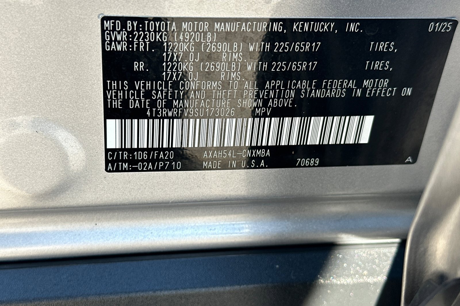 Used 2025 Toyota RAV4 XLE image 31