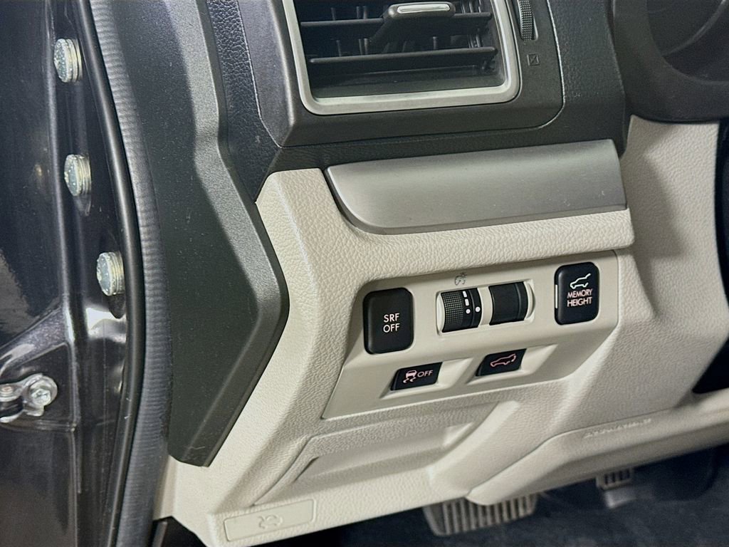 Used 2016 Subaru Forester 2.5i Touring w/ Eyesight & Navigation System image 10