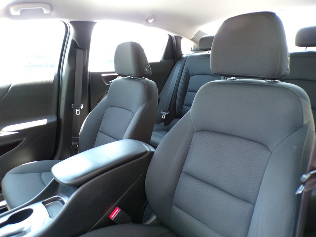 Used 2018 Chevrolet Malibu LS FWD image 11