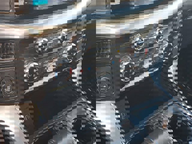 Used 2023 Ford F150 Lariat image 24