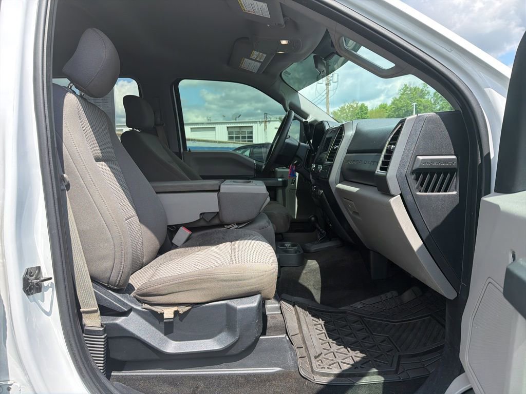 Used 2017 Ford F250 XLT AWD/4WD image 22