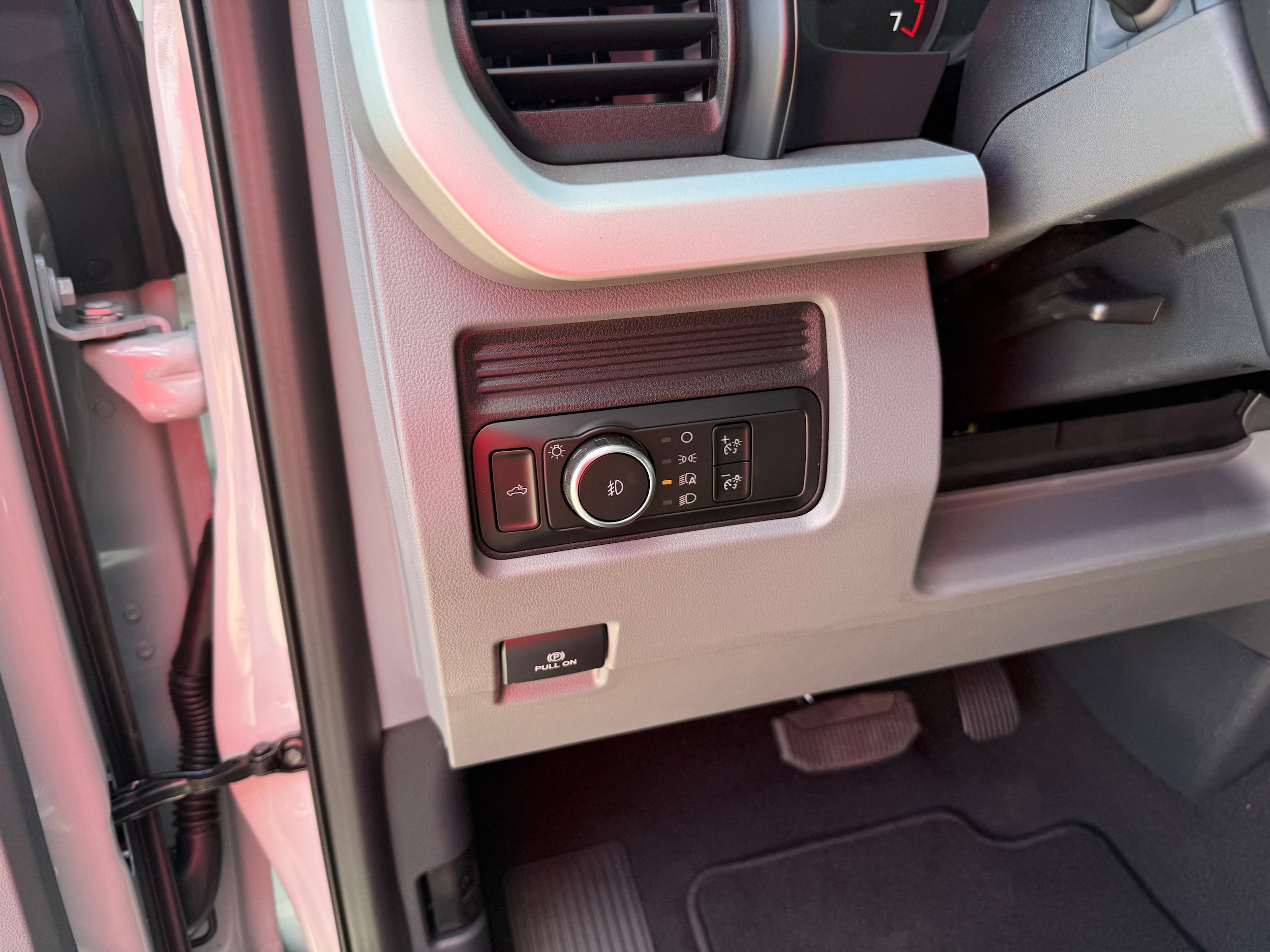 New 2026 Ford F350 XLT w/ 360-Degree Camera Package RWD image 11