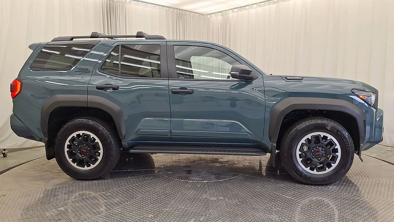 Certified 2025 Toyota 4Runner TRD Off-Road Premium w/ Tow Technology Package AWD/4WD image 7