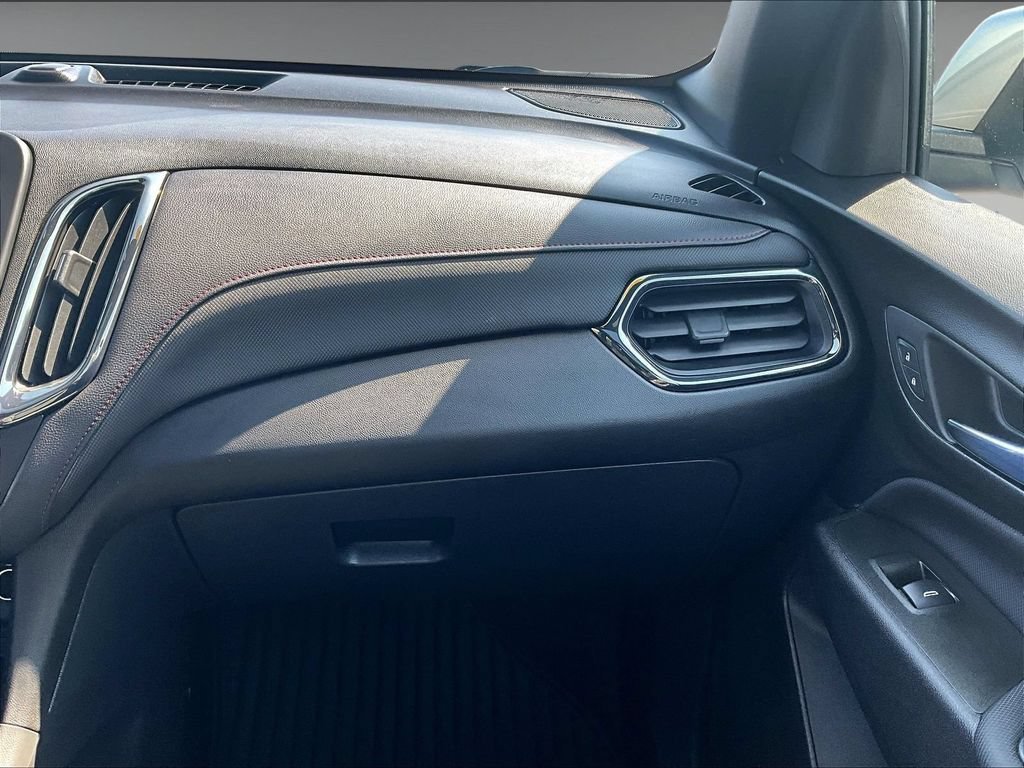 Used 2024 Chevrolet Equinox RS AWD/4WD image 13
