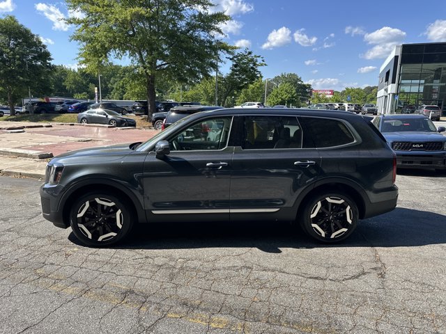 Certified 2024 Kia Telluride S w/ S Sunroof Package AWD/4WD image 9