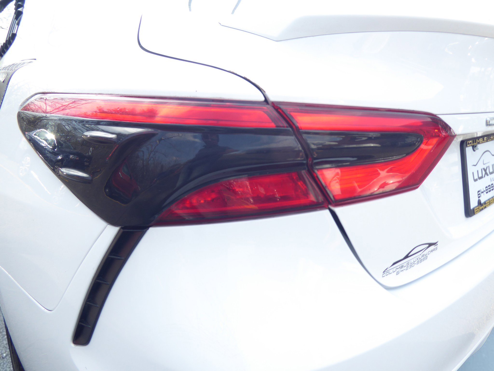 Used 2018 Toyota Camry SE FWD image 25