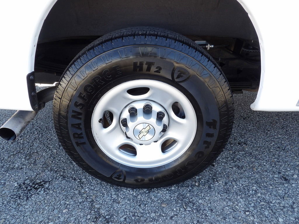 Used 2022 Chevrolet Express 3500 w/ Driver Convenience Package image 52