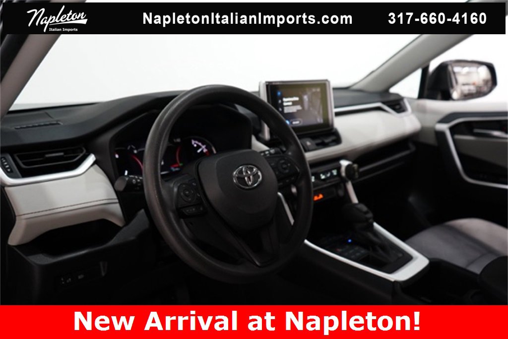 Used 2024 Toyota RAV4 XLE image 15